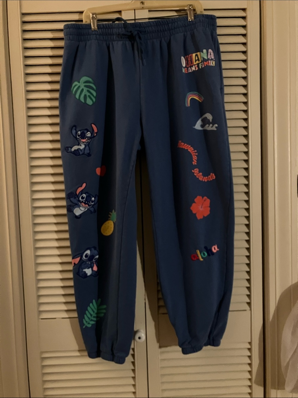 Disney STITCH  Sweatpants 36” waist with Tropical Graphics Pockets